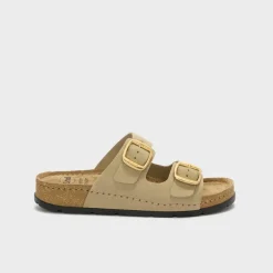 bora 2 buckles