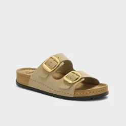 bora 2 buckles