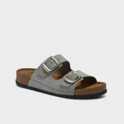 bora 2 buckles