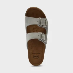 bora 2 buckles