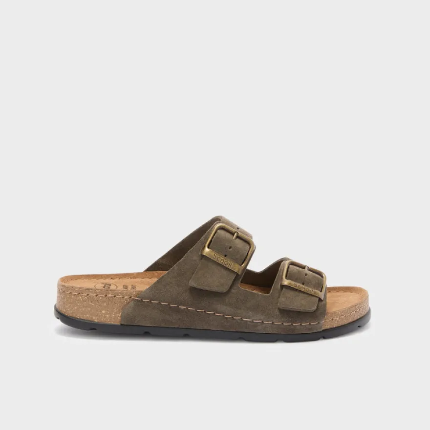 bora 2 buckles man
