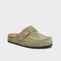 bora moccasin