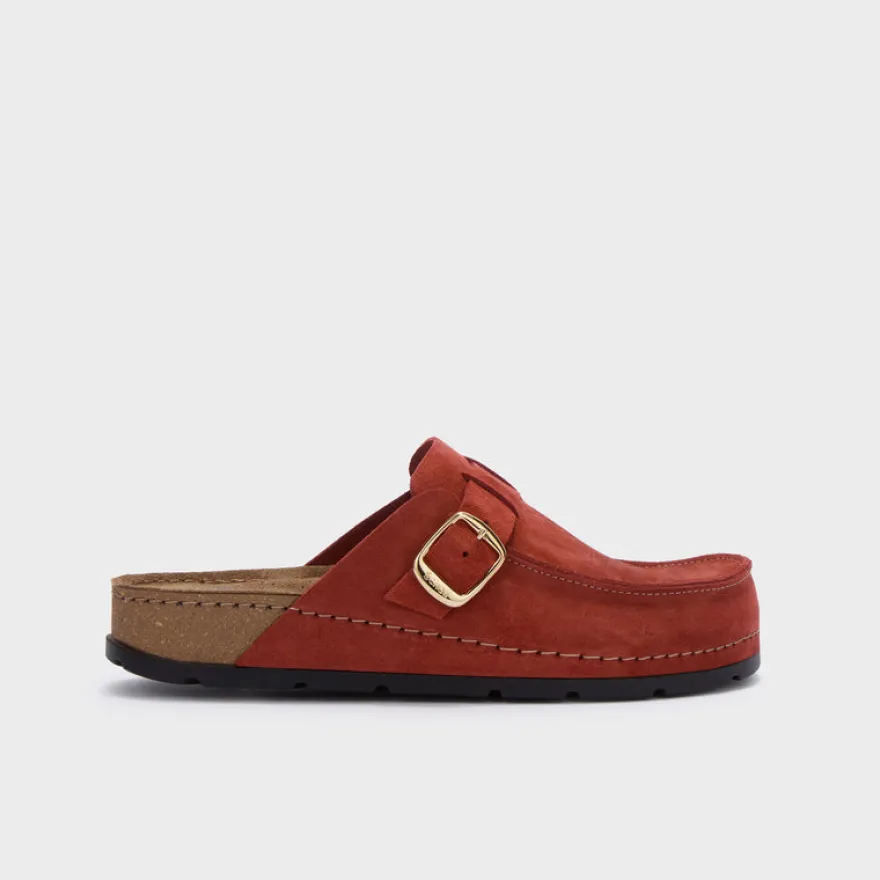 bora moccasin