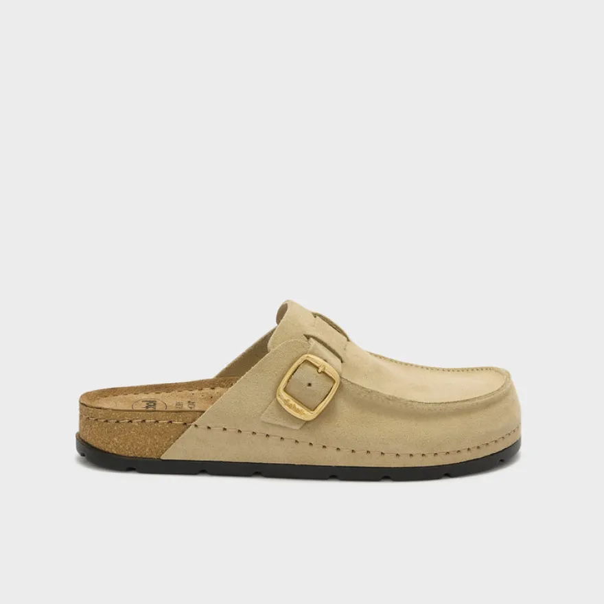bora moccasin