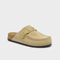 bora moccasin