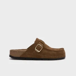 bora moccasin