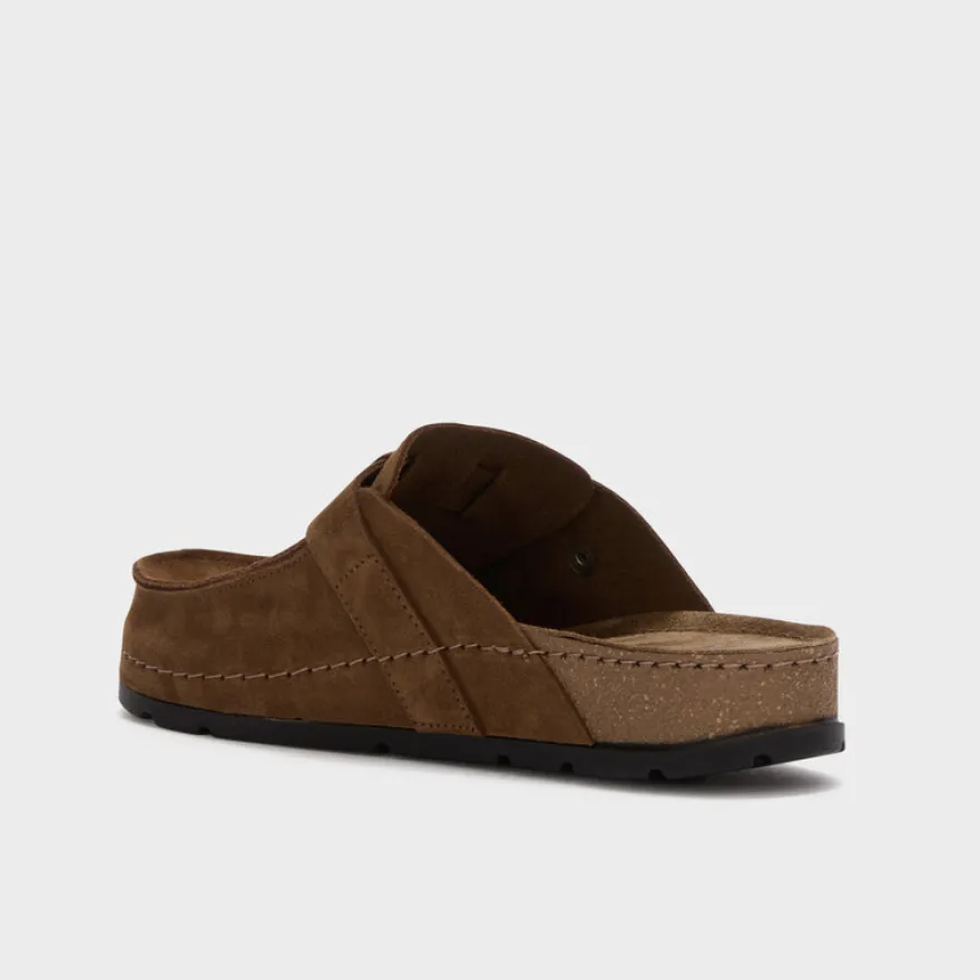 bora moccasin