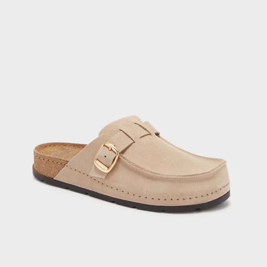 bora moccasin