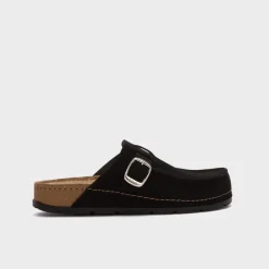bora moccasin