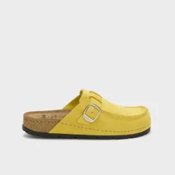 bora moccasin