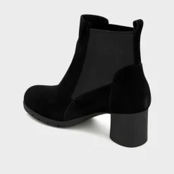 elodie ankle boot