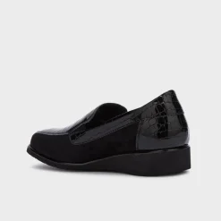 fara slip on