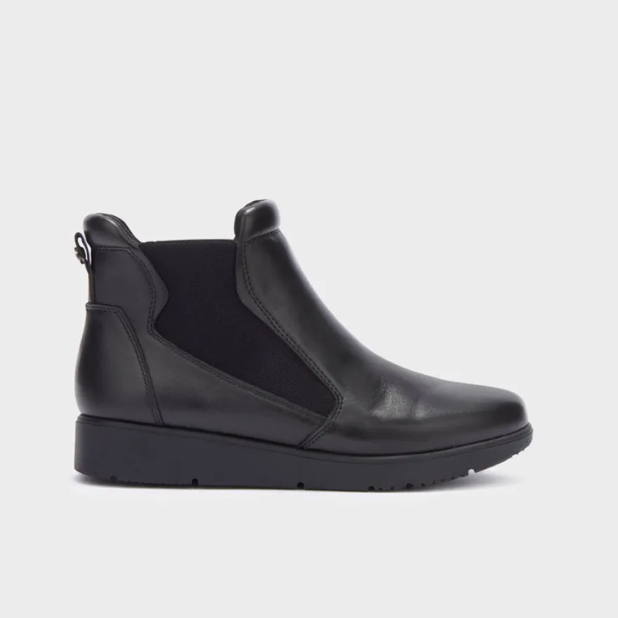 gilly ankle boot